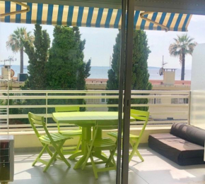Location de vacances à Juan les Pins appartement vue mer